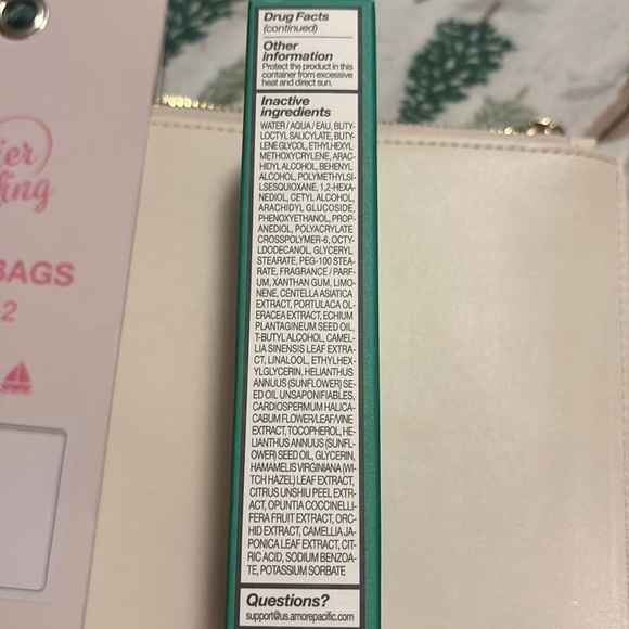 Innisfree Daily UV Defense Sunscreen SPF 36 - Green - Picture 4 of 5